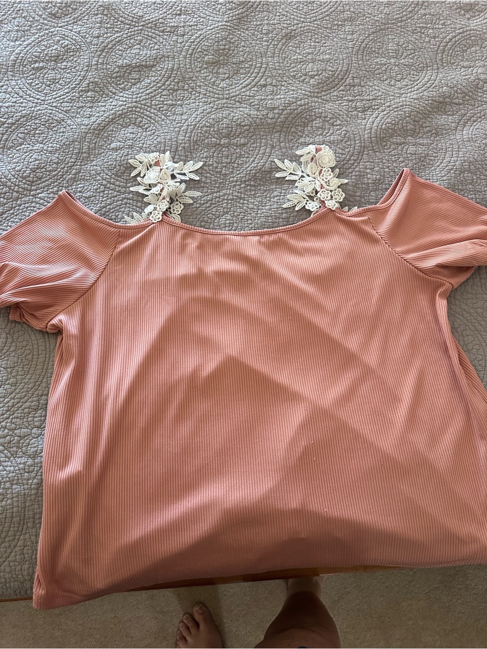 Women's Pink Off-Shoulder Lace Strap Ribbed Top